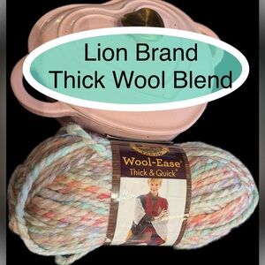 Lion Brand Wool-Blend Thick & Quick Yarn - Multicolor 1 Skein🧶